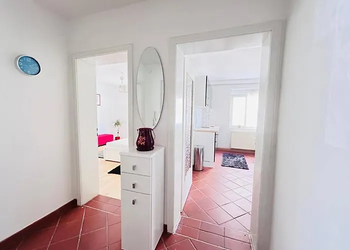 Luxurious 3 Peaceful